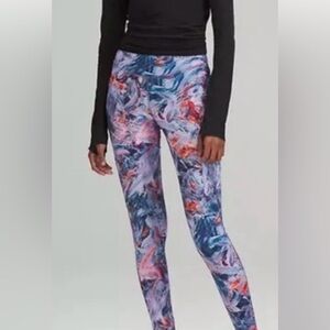 NWT Lululemon Base Pace HR Tight 25”